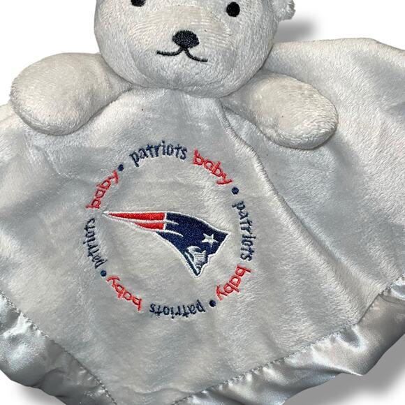 Baby Fanatic Lovey New England Patriots Football Plush Security Blanket Satin - Picture 3 of 12